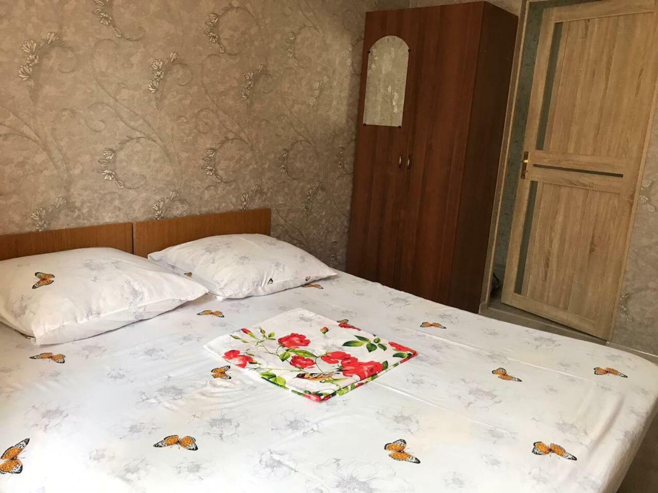 Guesthouse Milena Leselidze Esterno foto